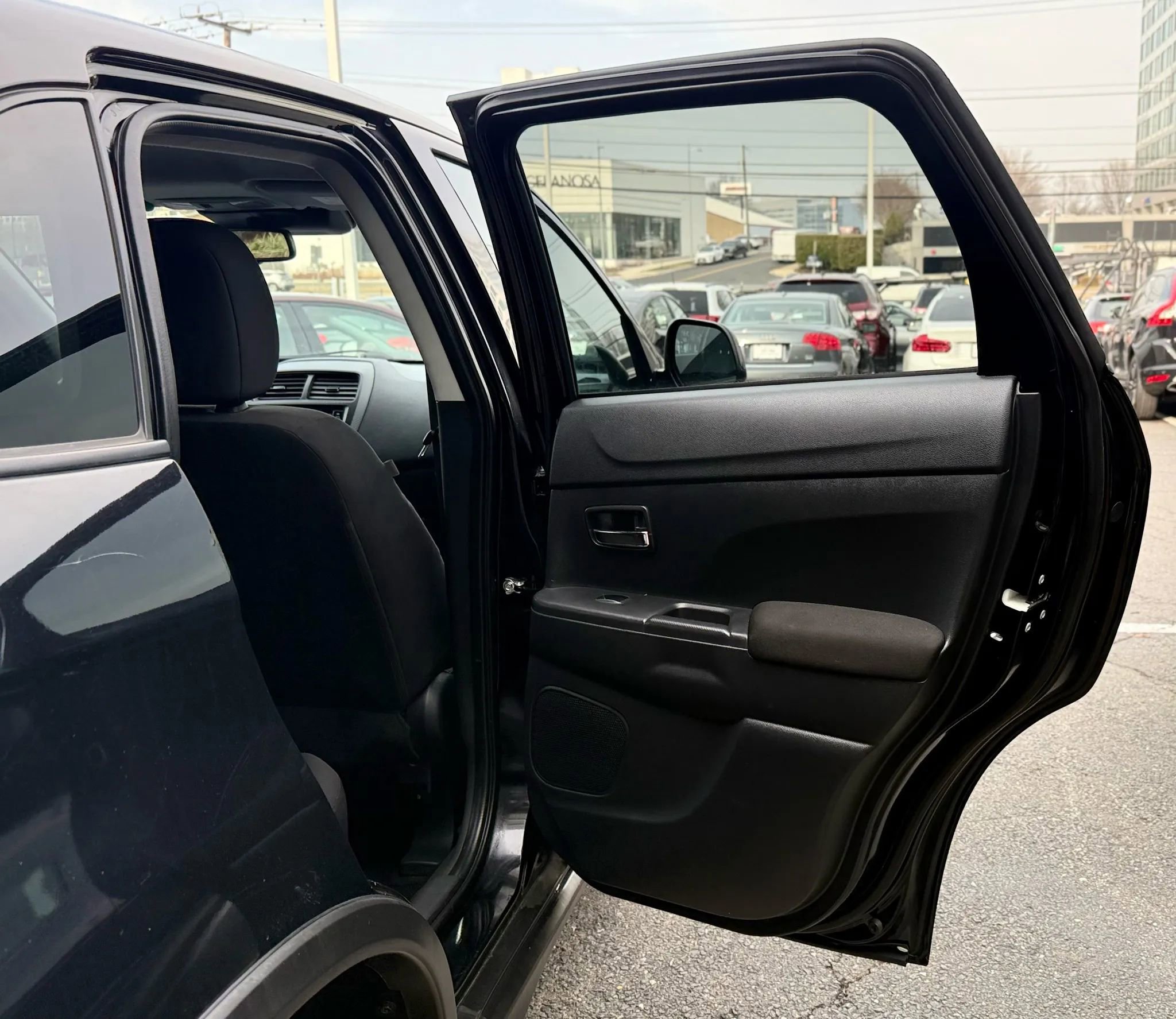 Used 2022 Mitsubishi Outlander Sport ES FWD image 27
