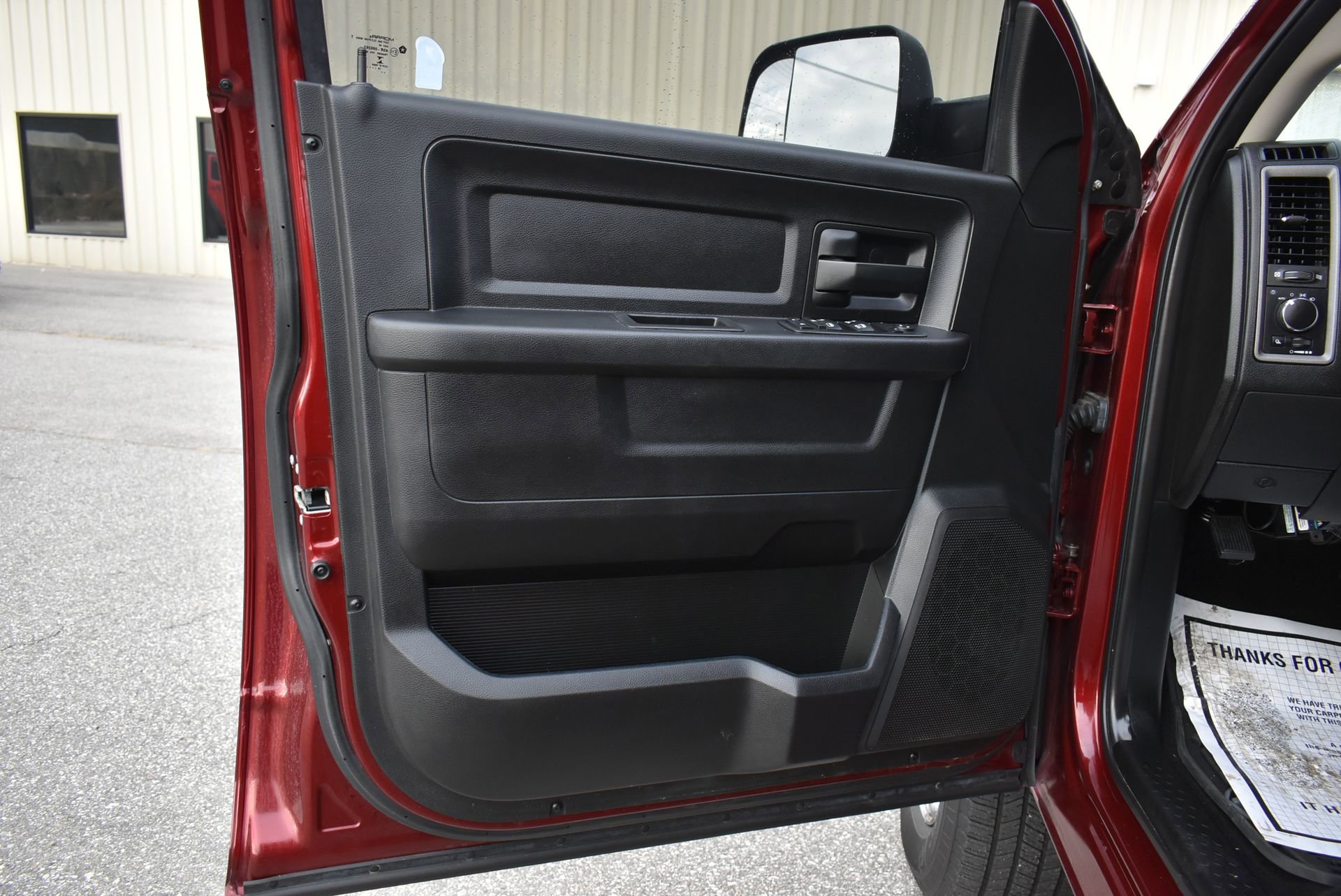 Used 2018 RAM 2500 Tradesman w/ Chrome Appearance Group image 12