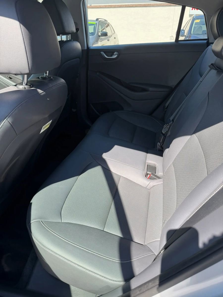 Used 2017 Hyundai Ioniq Limited image 14