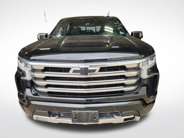 Used 2025 Chevrolet Silverado 1500 High Country w/ High Country Premium Package image 2