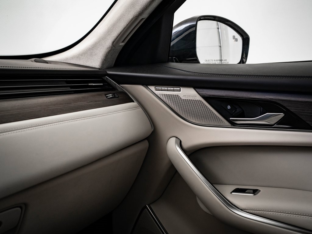 Used 2023 Jaguar F-PACE S image 41