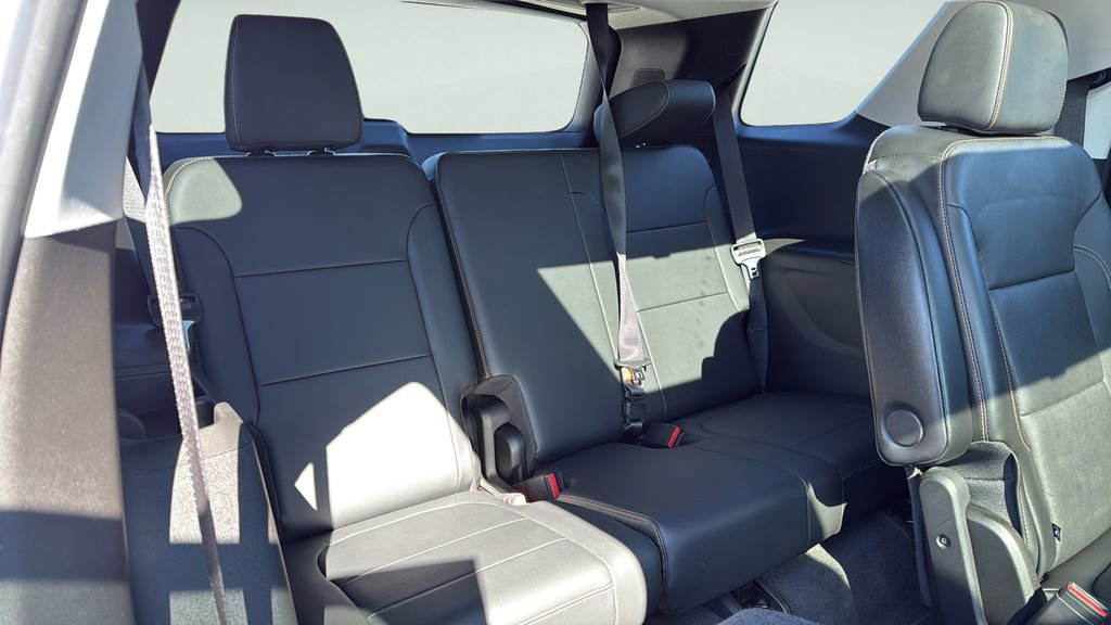 Used 2019 Chevrolet Traverse Premier w/ Redline Edition image 12
