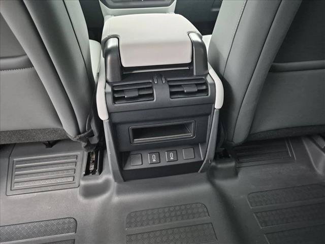 Certified 2026 Land Rover Defender 110 S AWD/4WD image 19