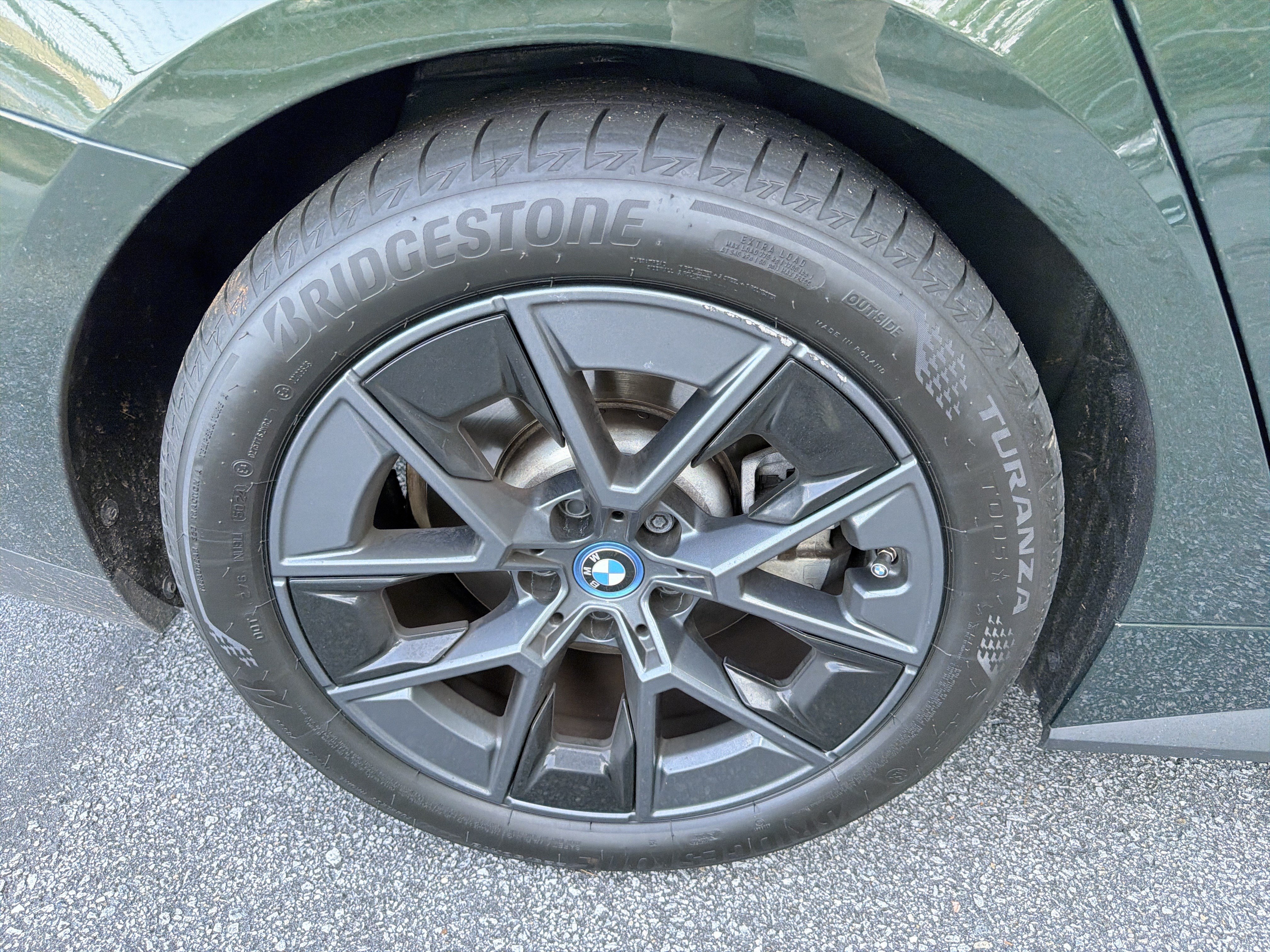 Used 2023 BMW i4 eDrive35 w/ Premium Package RWD image 10