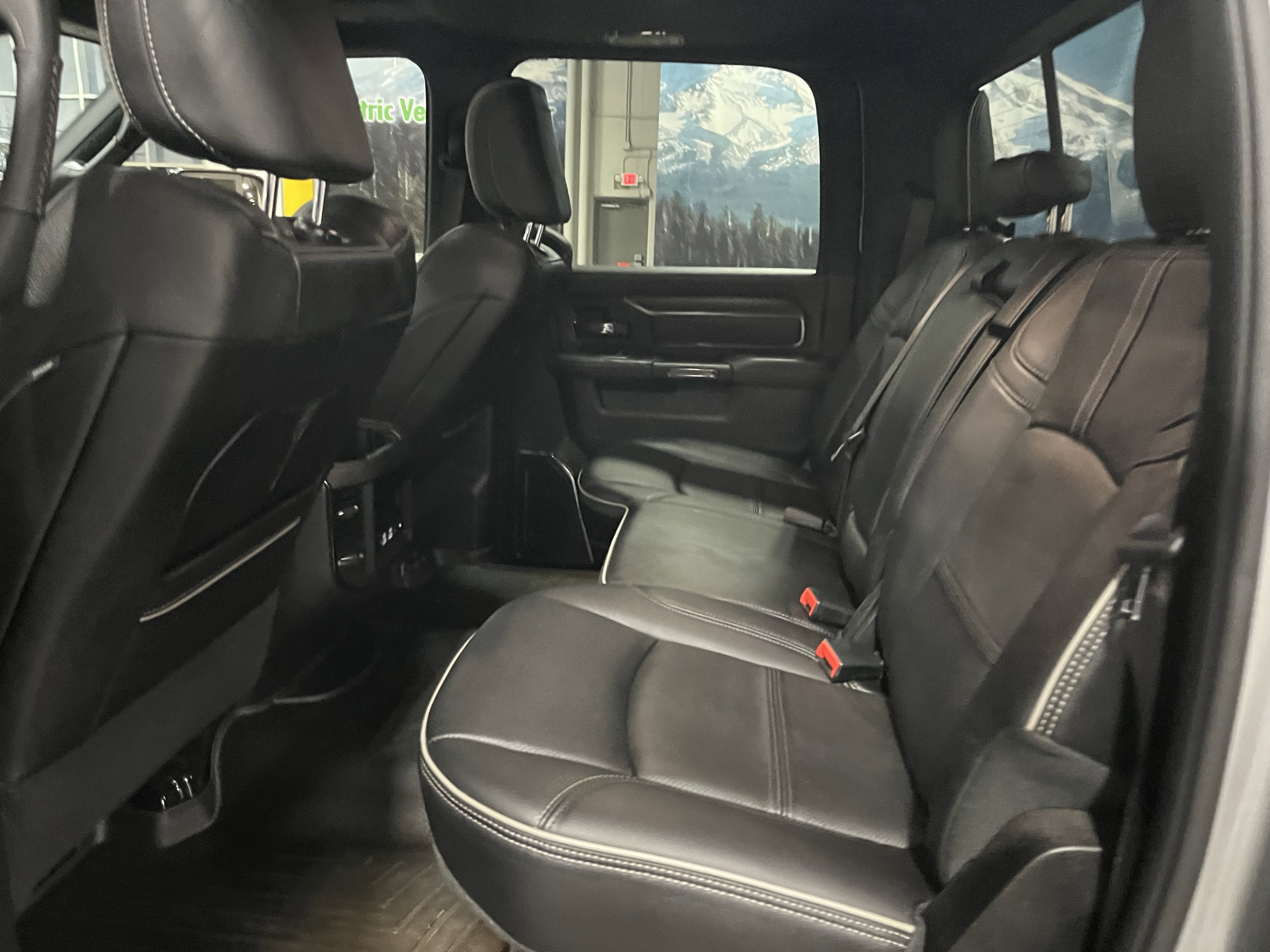 Used 2022 RAM 3500 Limited image 15