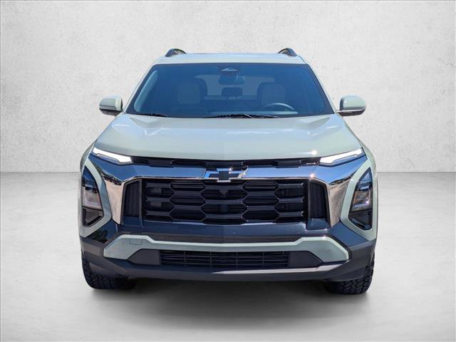 Used 2025 Chevrolet Equinox ACTIV AWD/4WD image 2