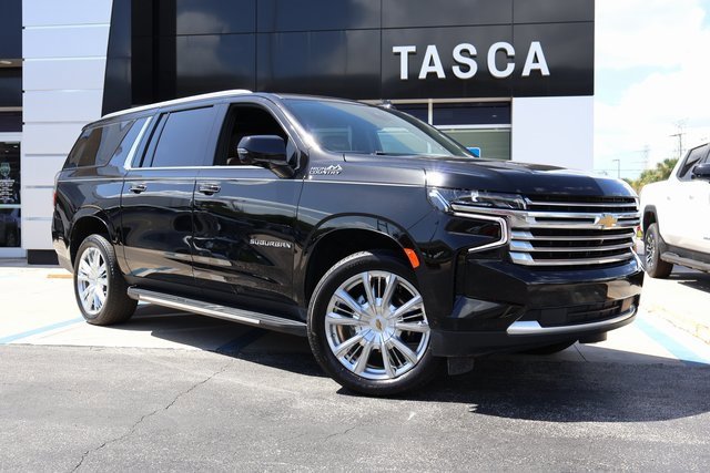 Certified 2023 Chevrolet Suburban High Country w/ Advanced Technology Package