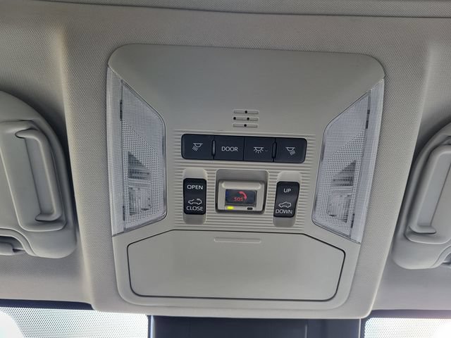 Used 2022 Toyota RAV4 XLE w/ Convenience Package AWD/4WD image 20