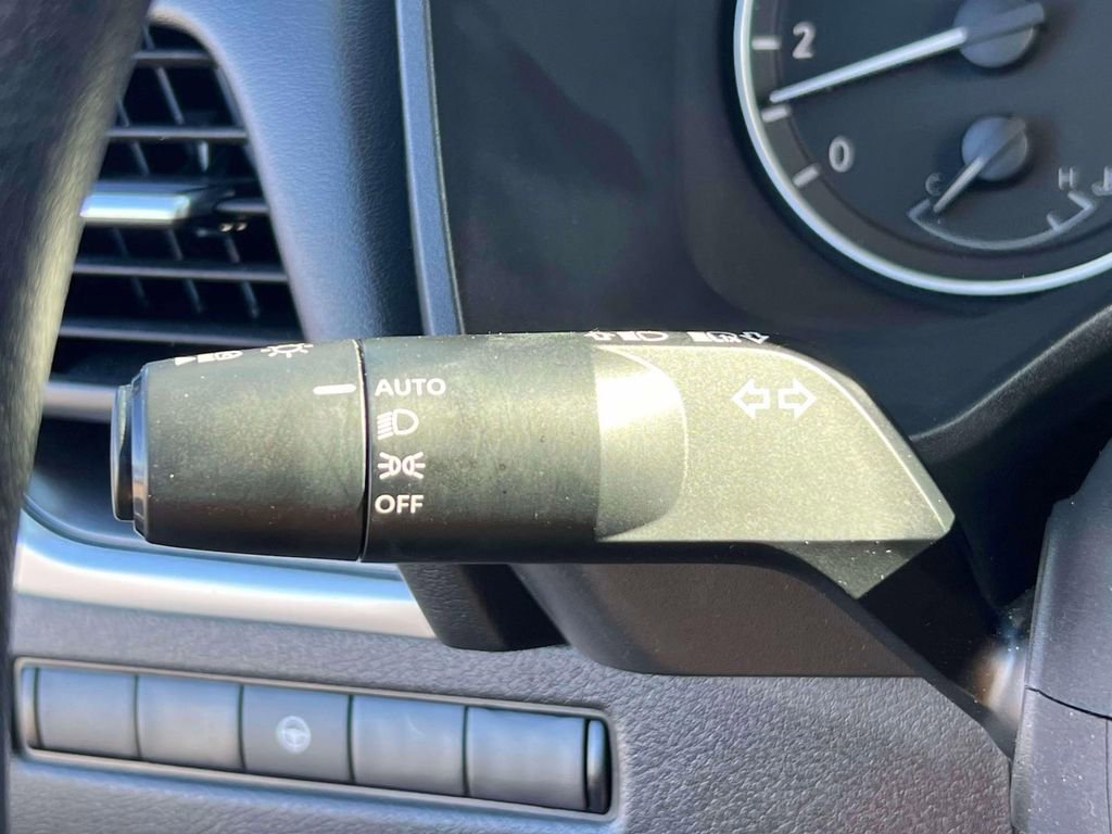 Certified 2024 Nissan Rogue SV image 23