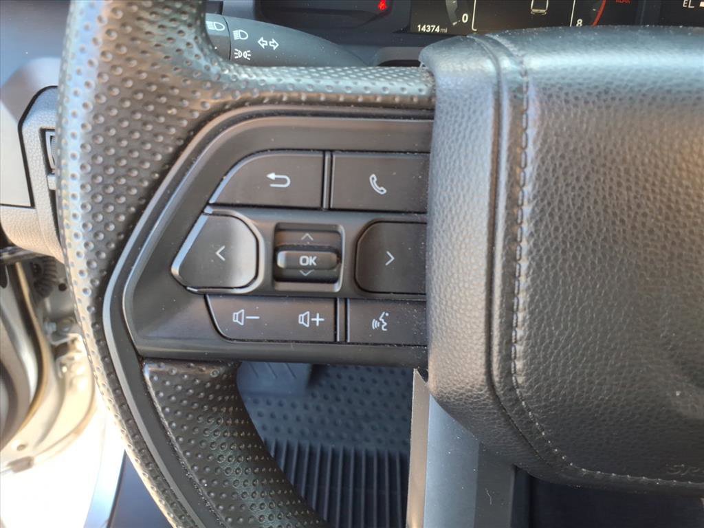 Used 2024 Toyota Tacoma SR w/ SR Upgrade Package AWD/4WD image 29
