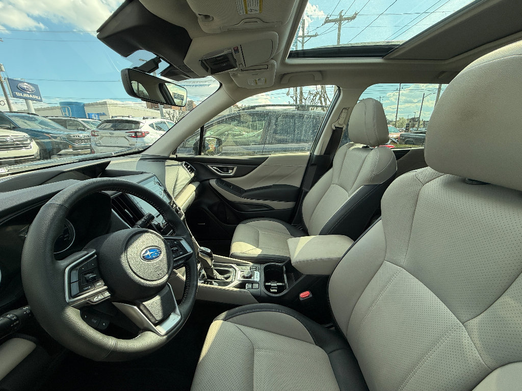 Used 2023 Subaru Forester Limited image 8