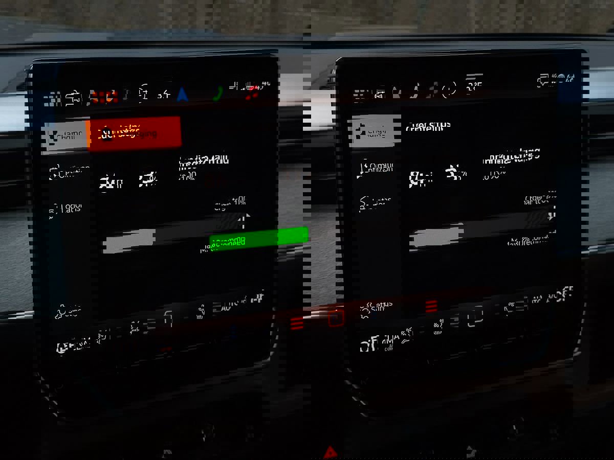 Used 2025 Volkswagen ID. Buzz Pro S image 47