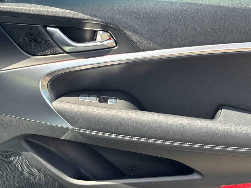 New 2026 Genesis G70 2.5T RWD image 14