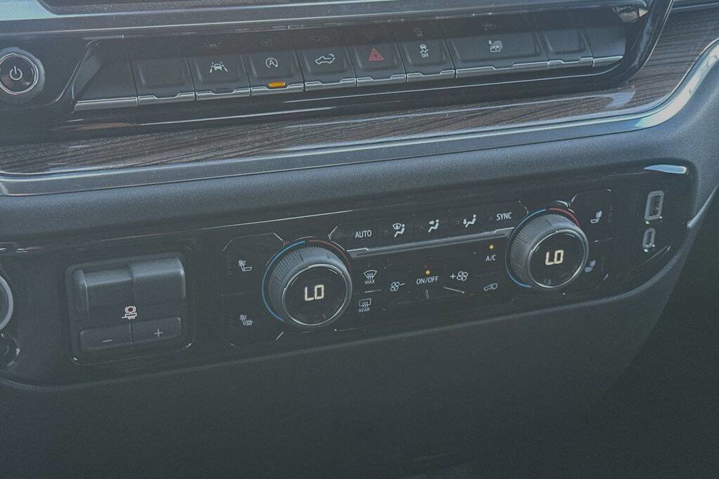 New 2025 Chevrolet Silverado 1500 LT w/ LPO, Dark Essentials Package image 21