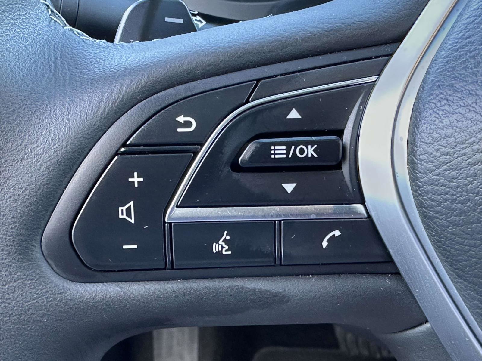 Used 2025 INFINITI QX50 Sport image 22