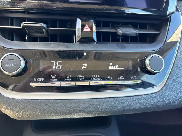 Used 2025 Toyota Corolla LE FWD image 14