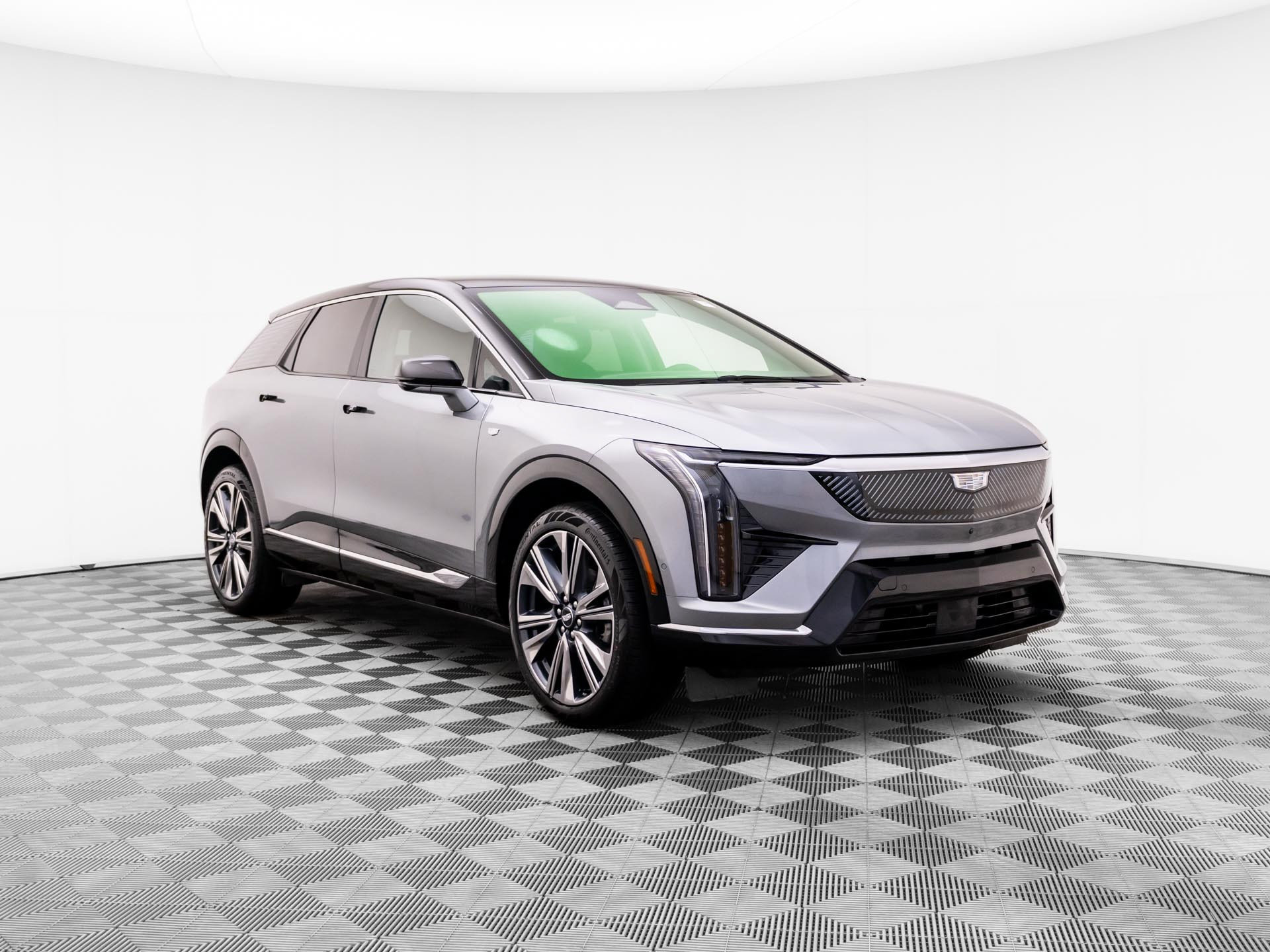 Used 2025 Cadillac Optiq Luxury 2 AWD/4WD image 7