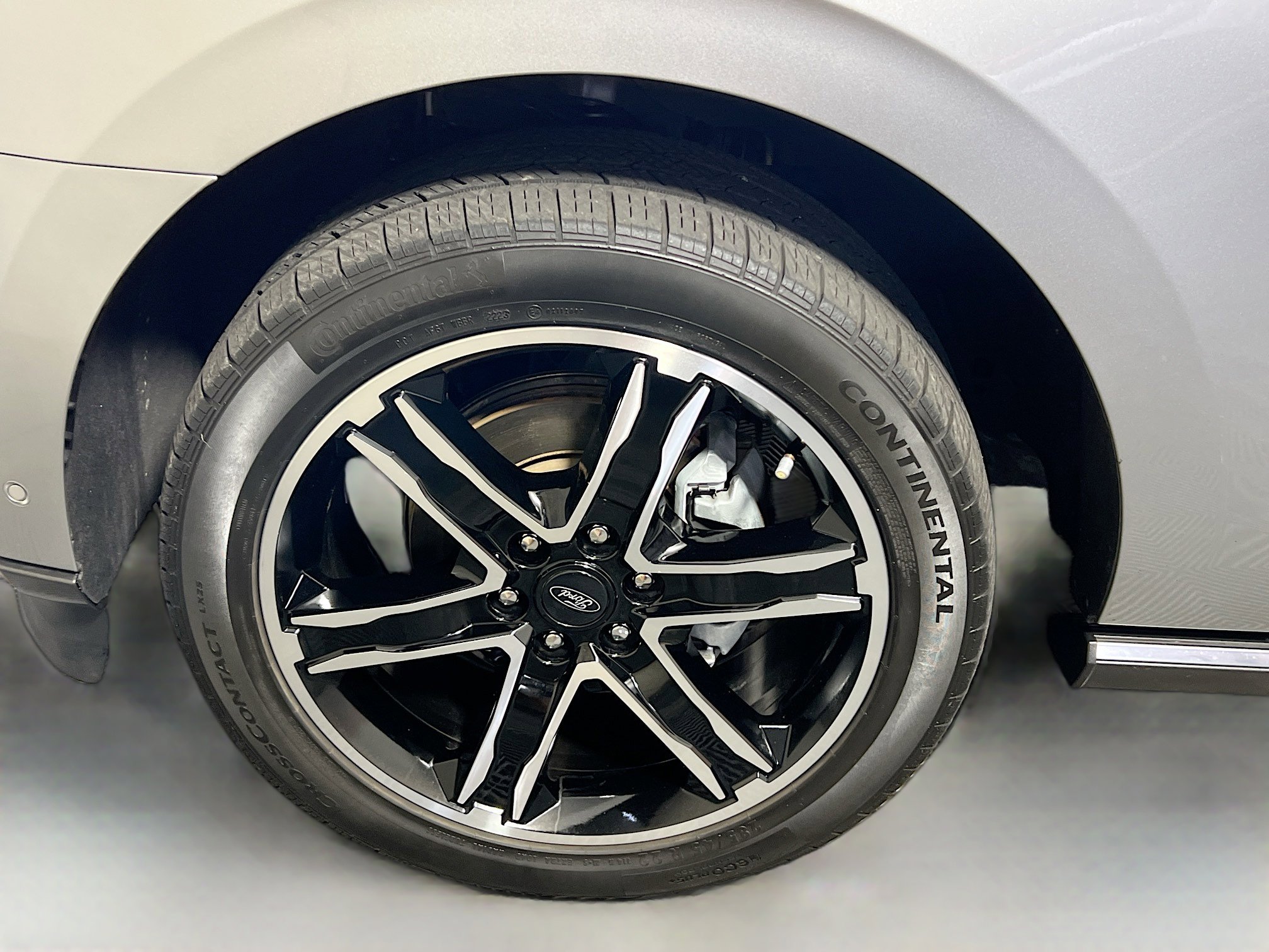 Used 2020 Ford Expedition Limited w/ Texas Edition Package AWD/4WD image 13