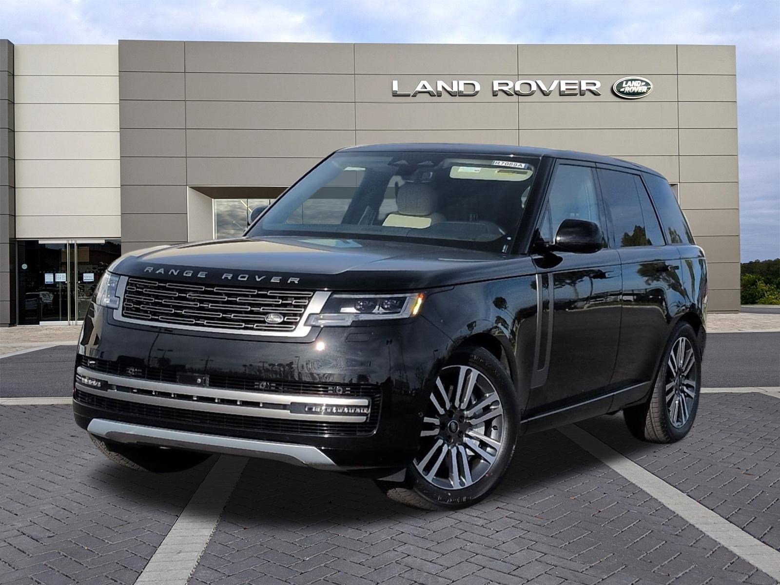 Used 2024 Land Rover Range Rover SE