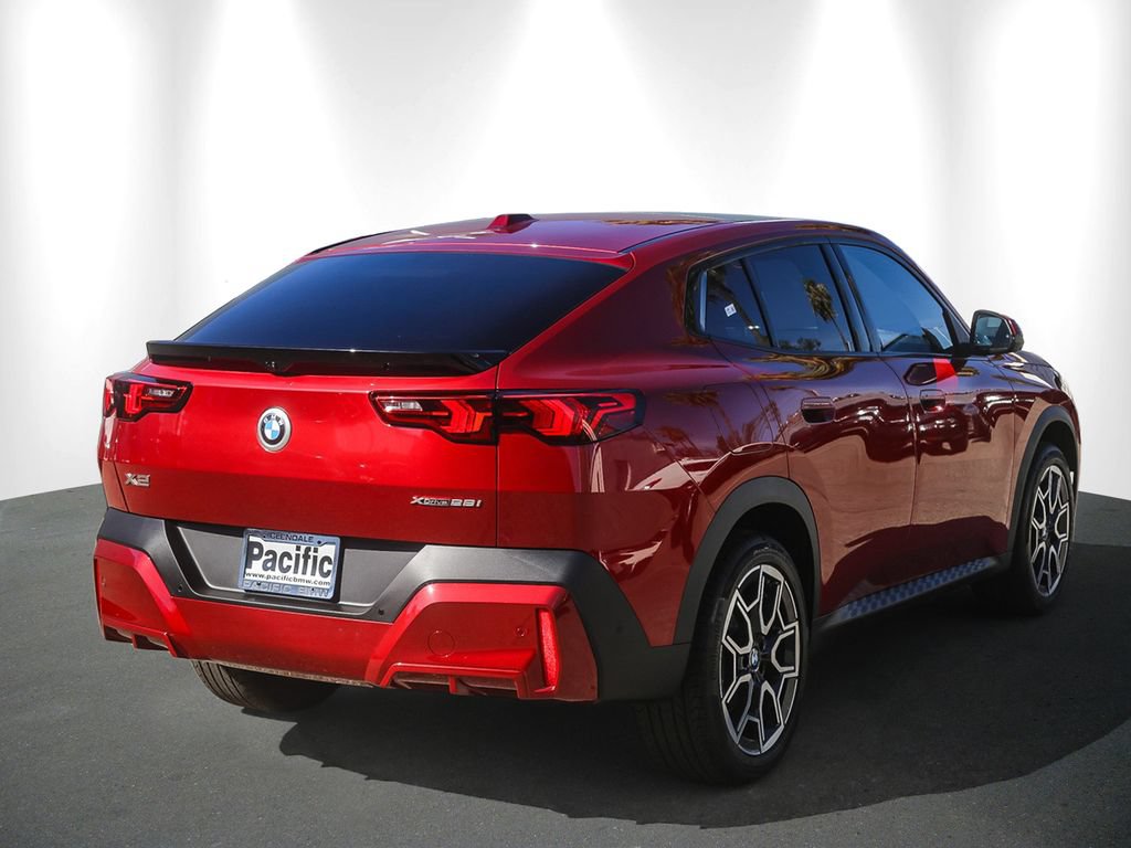 Used 2026 BMW X2 xDrive28i AWD/4WD image 6