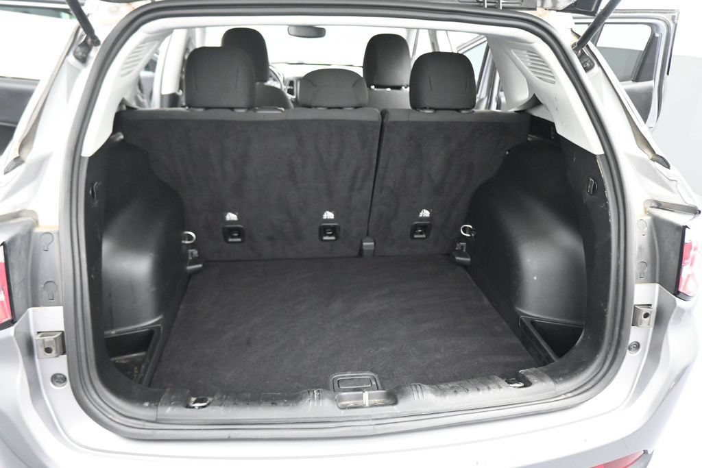 Used 2018 Jeep Compass Sport AWD/4WD image 42