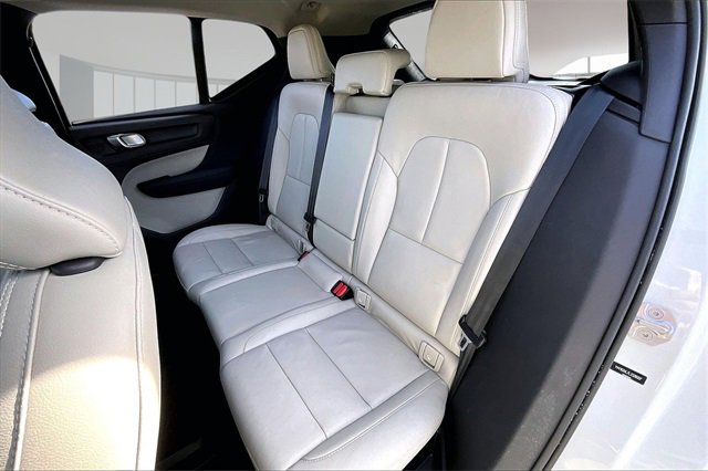 Used 2020 Volvo XC40 T5 Inscription image 21