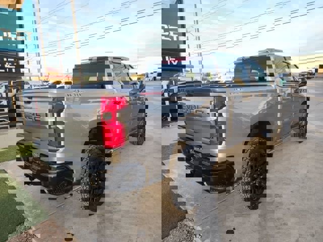 New 2026 Chevrolet Silverado 1500 LT Trail Boss w/ LPO, Dark Essentials Package image 4