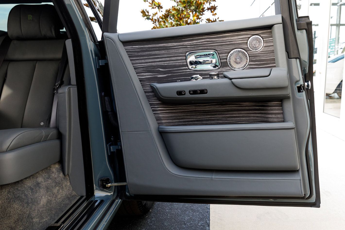 Certified 2023 Rolls-Royce Phantom Sedan w/ The Phantom Package image 38