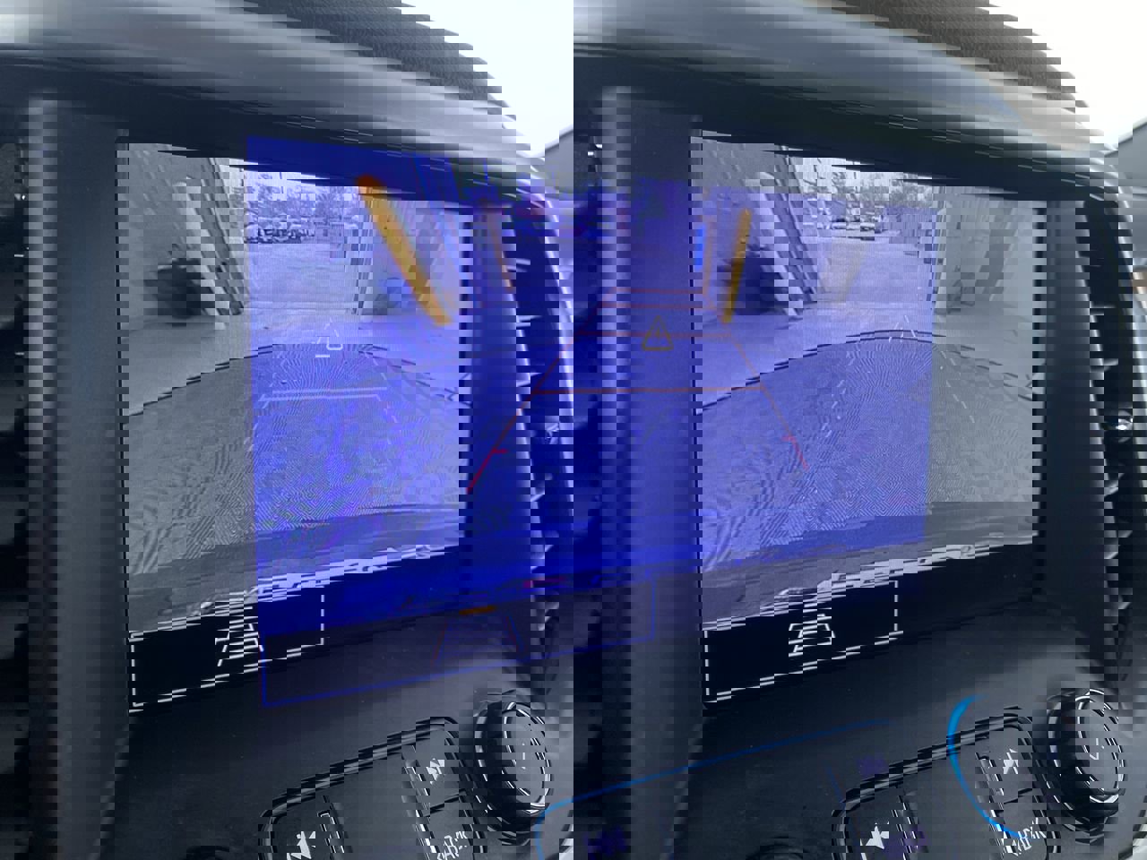 Certified 2020 GMC Acadia SLE image 6