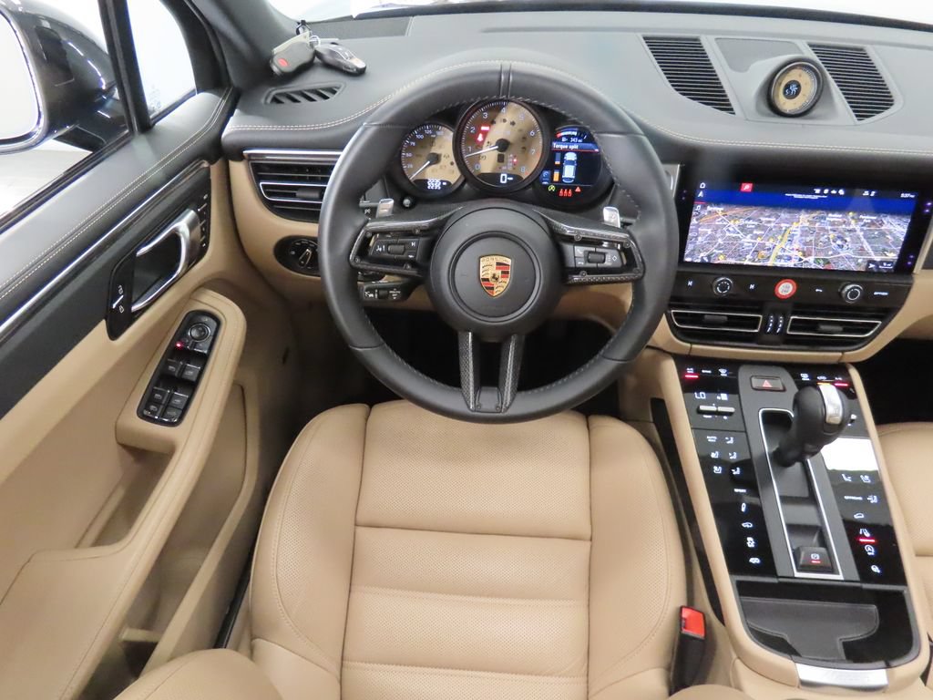 Certified 2026 Porsche Macan GTS AWD/4WD image 16