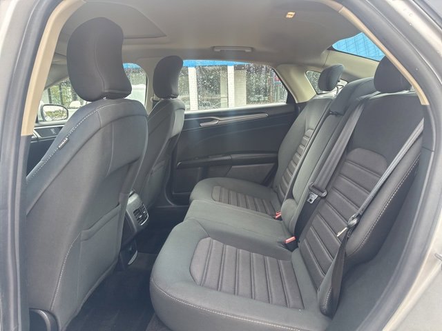 Used 2019 Ford Fusion SE image 11
