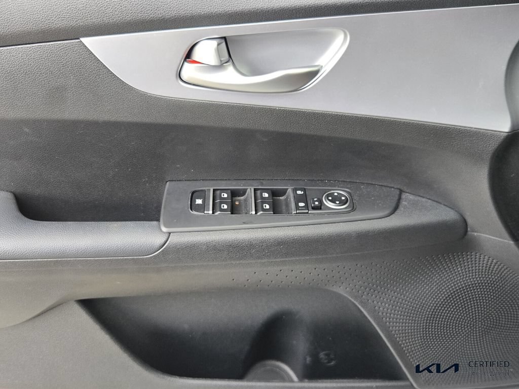 Certified 2023 Kia Forte LXS w/ LXS Technology Package FWD image 29