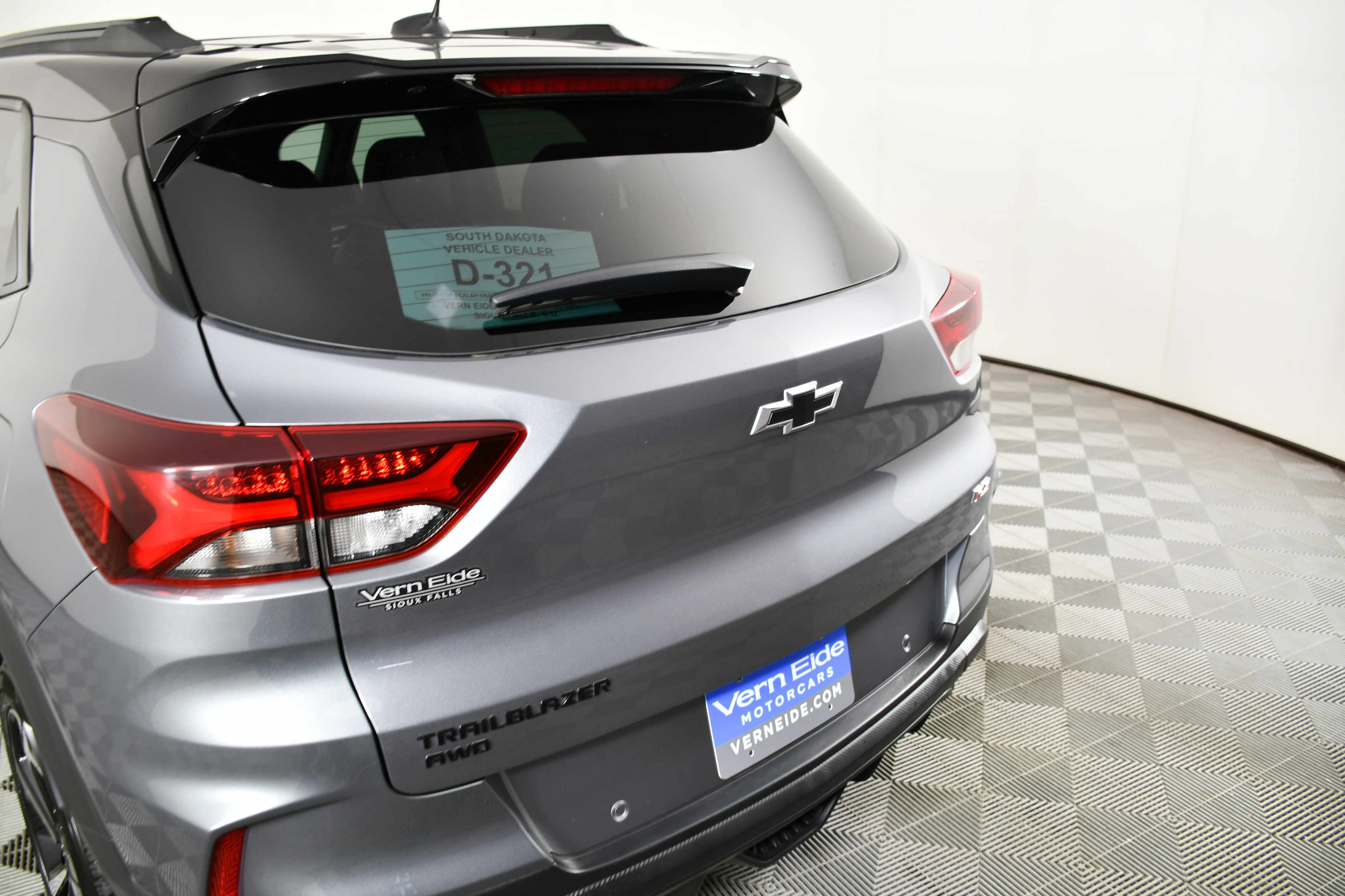 Used 2021 Chevrolet TrailBlazer RS w/ Sun and Liftgate Package image 15