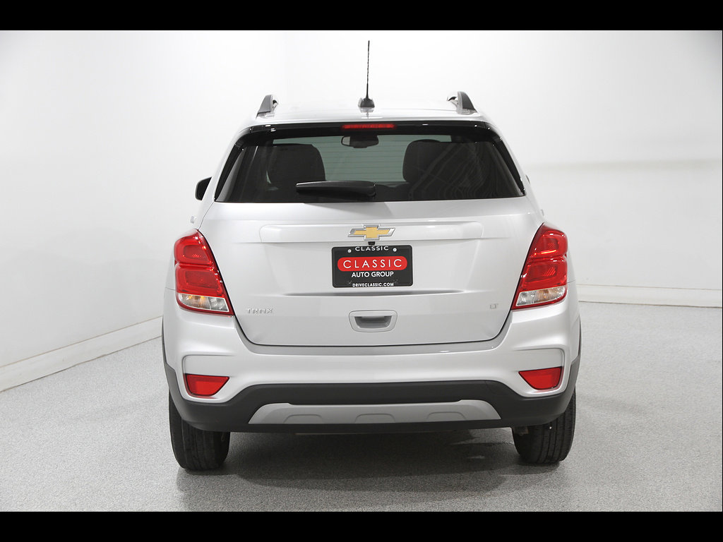 Used 2018 Chevrolet Trax LT w/ LT Convenience Package FWD image 18