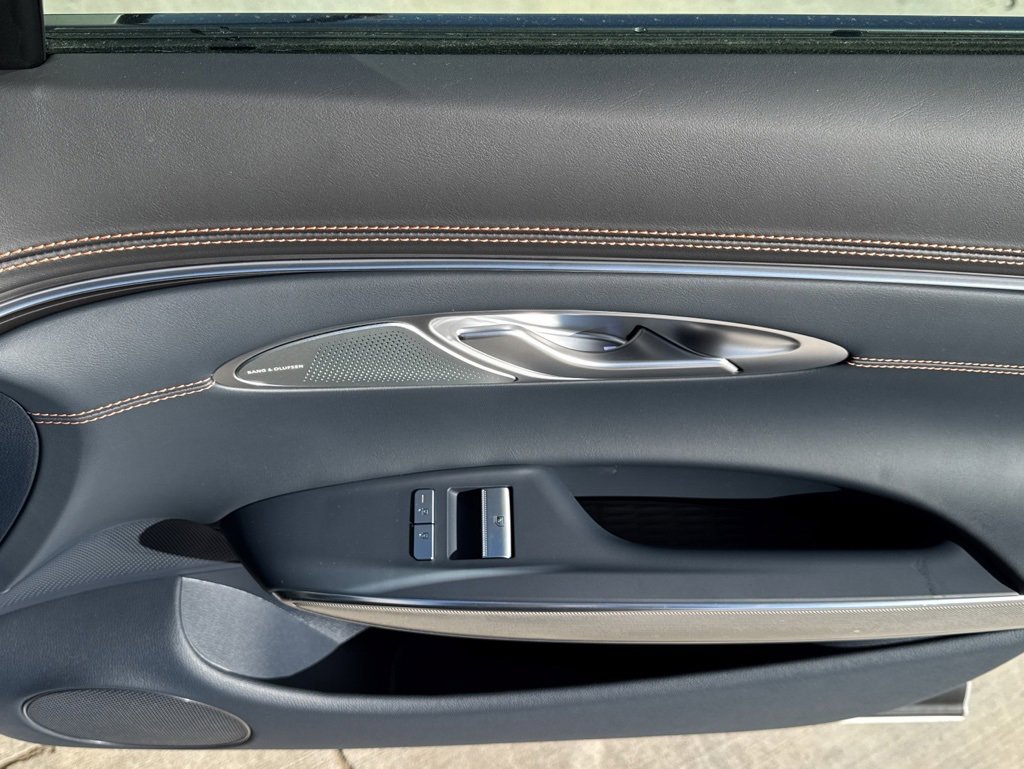 New 2026 Genesis GV70 3.5T Sport Advanced image 18