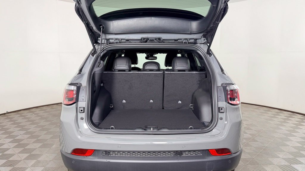 New 2026 Jeep Compass Limited AWD/4WD image 9