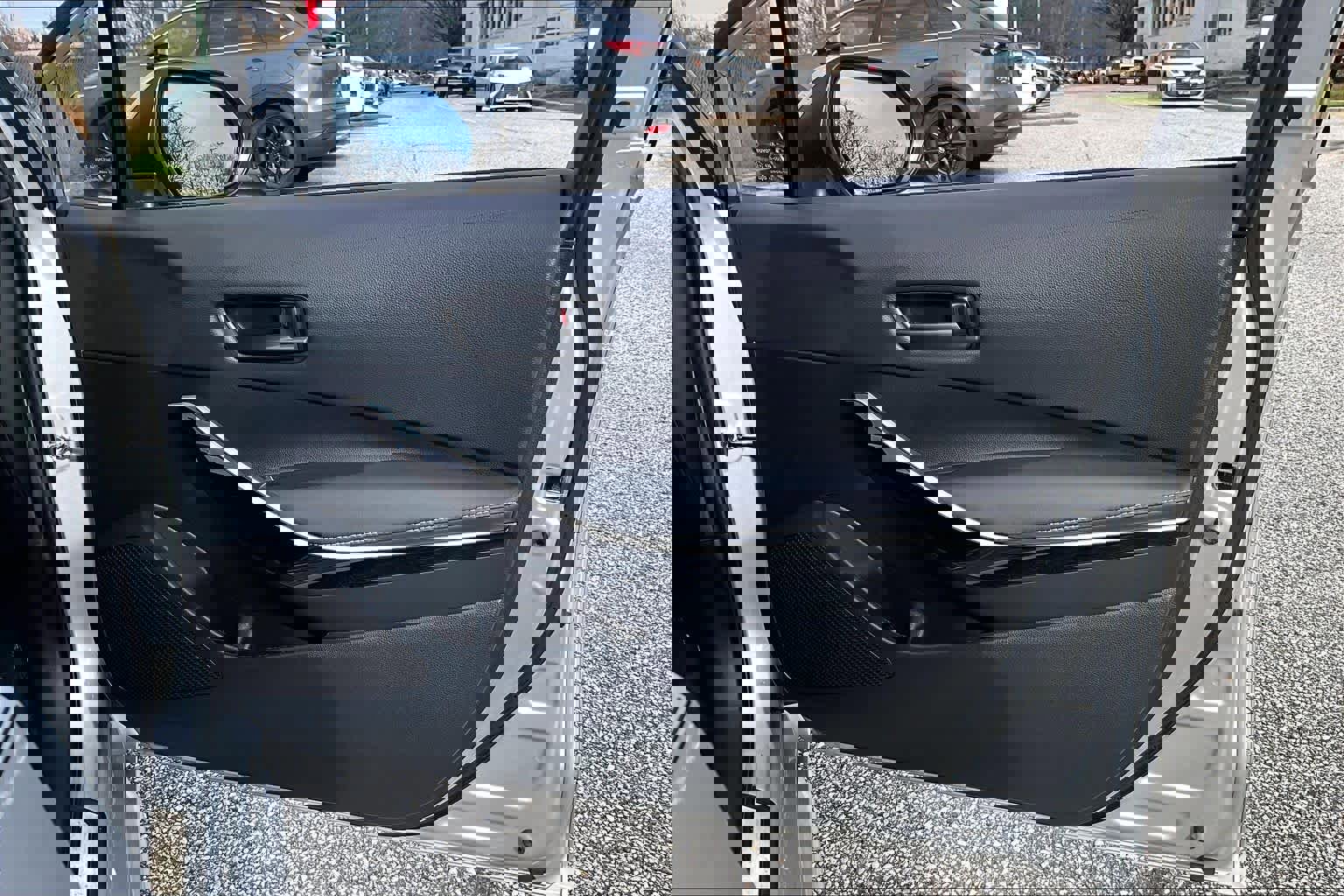 Used 2022 Toyota Corolla LE image 21