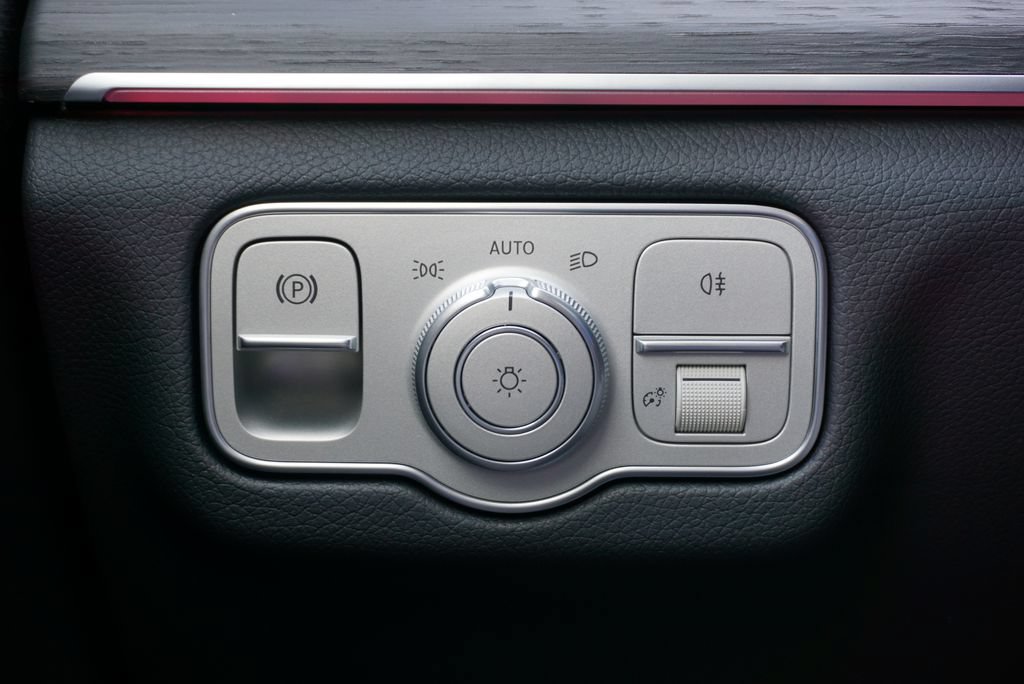 Certified 2026 Mercedes-Benz GLE 350 4MATIC image 33