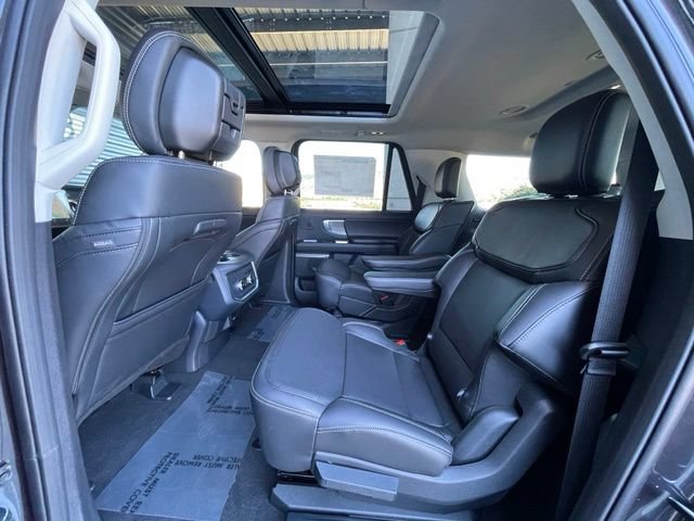 New 2027 Ford Expedition Max Platinum w/ Driver's Package AWD/4WD image 9