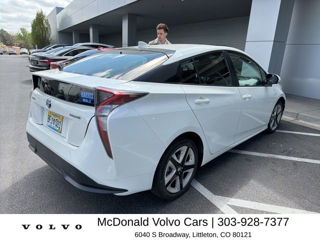 Used 2016 Toyota Prius Four Touring FWD image 3
