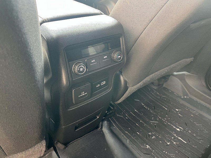 Used 2020 GMC Acadia SLE w/ Driver Convenience Package image 17