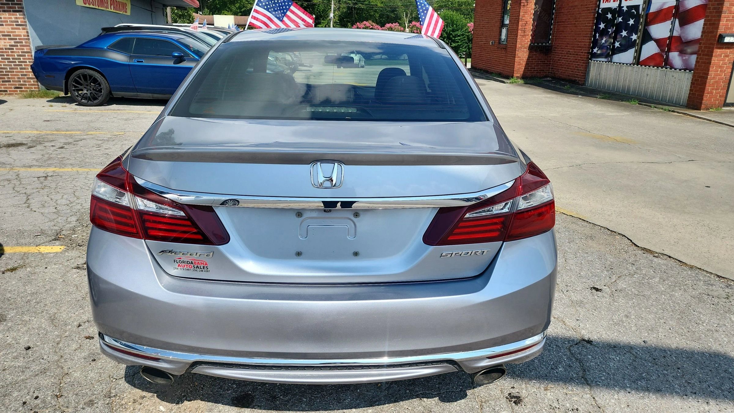 Used 2017 Honda Accord Sport image 5