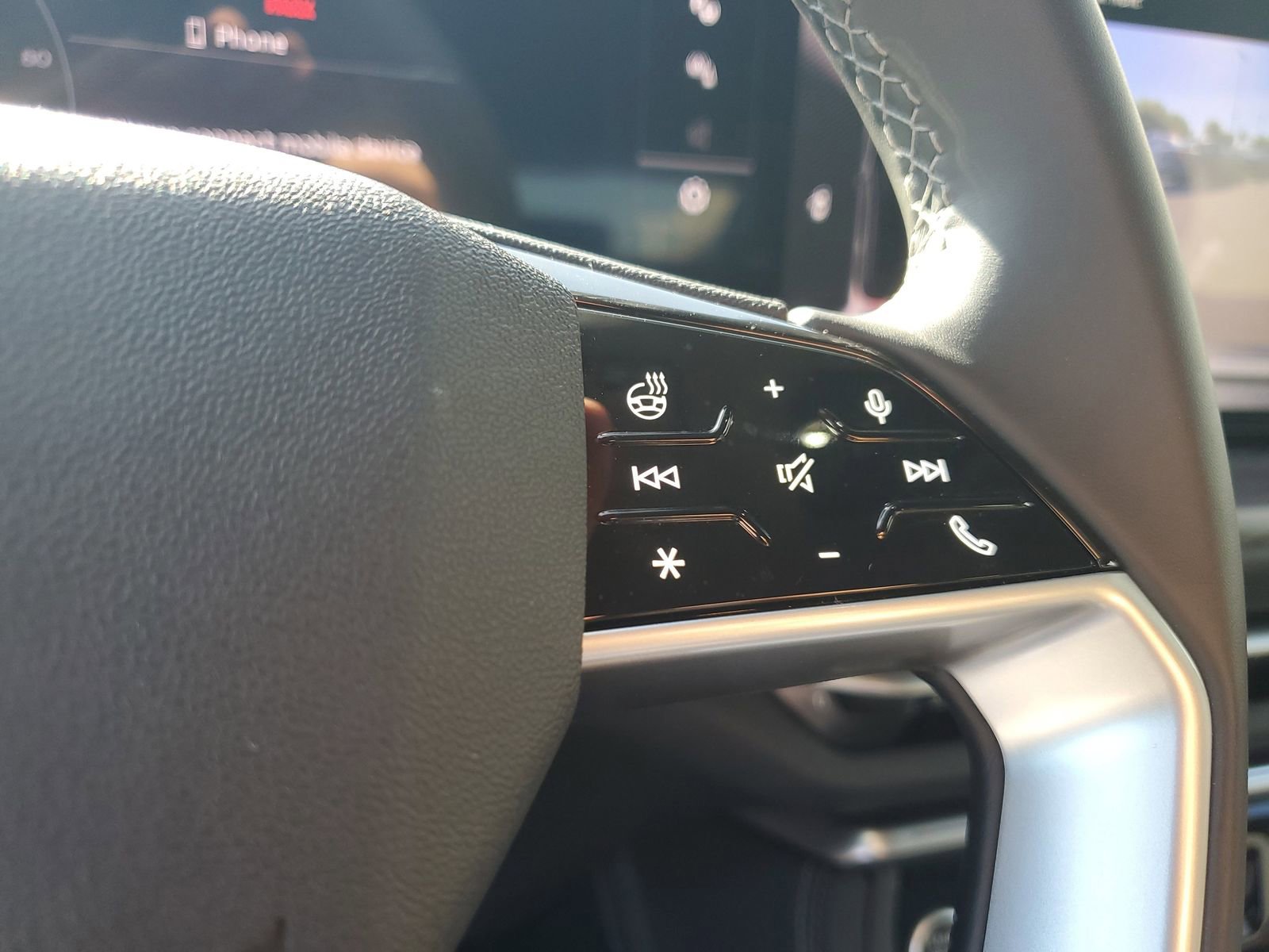 Used 2025 Audi Q5 Premium w/ Convenience Package image 28