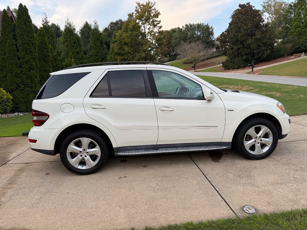 Used 2009 Mercedes-Benz ML 320 BlueTEC 4MATIC image 5
