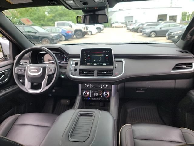 Used 2024 GMC Yukon SLT AWD/4WD image 8