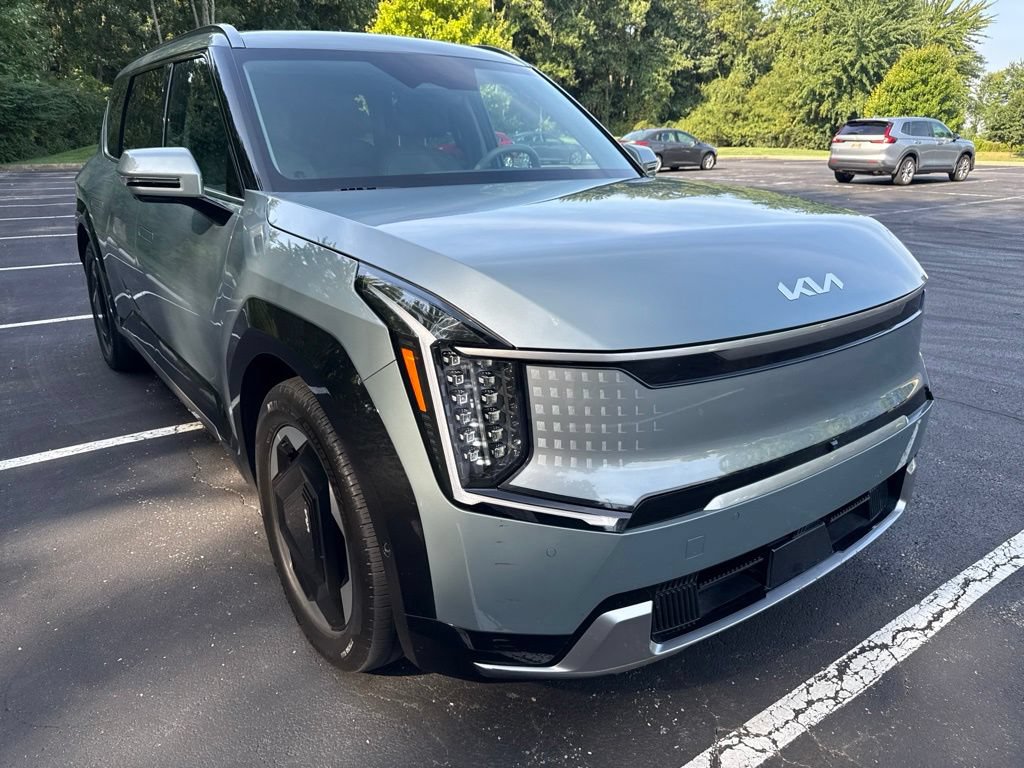 Certified 2024 Kia EV9 Land AWD/4WD image 5