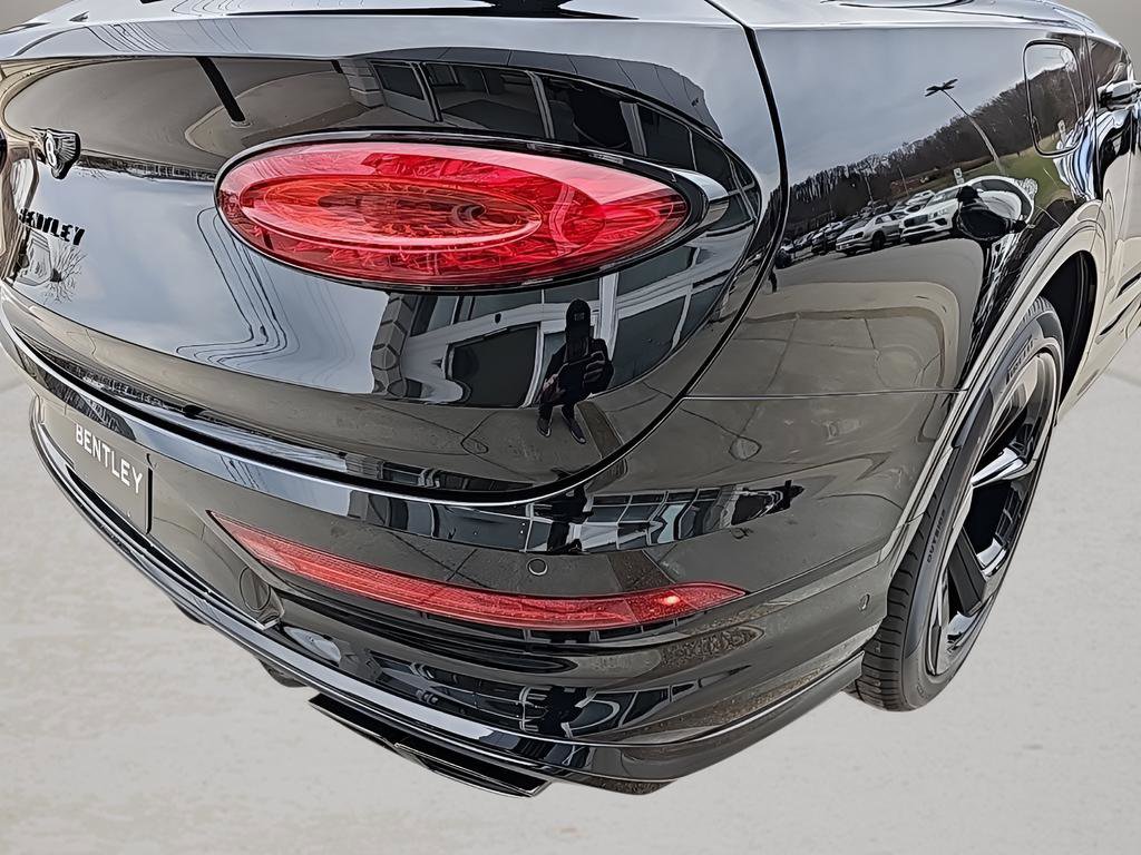 New 2025 Bentley Bentayga image 11