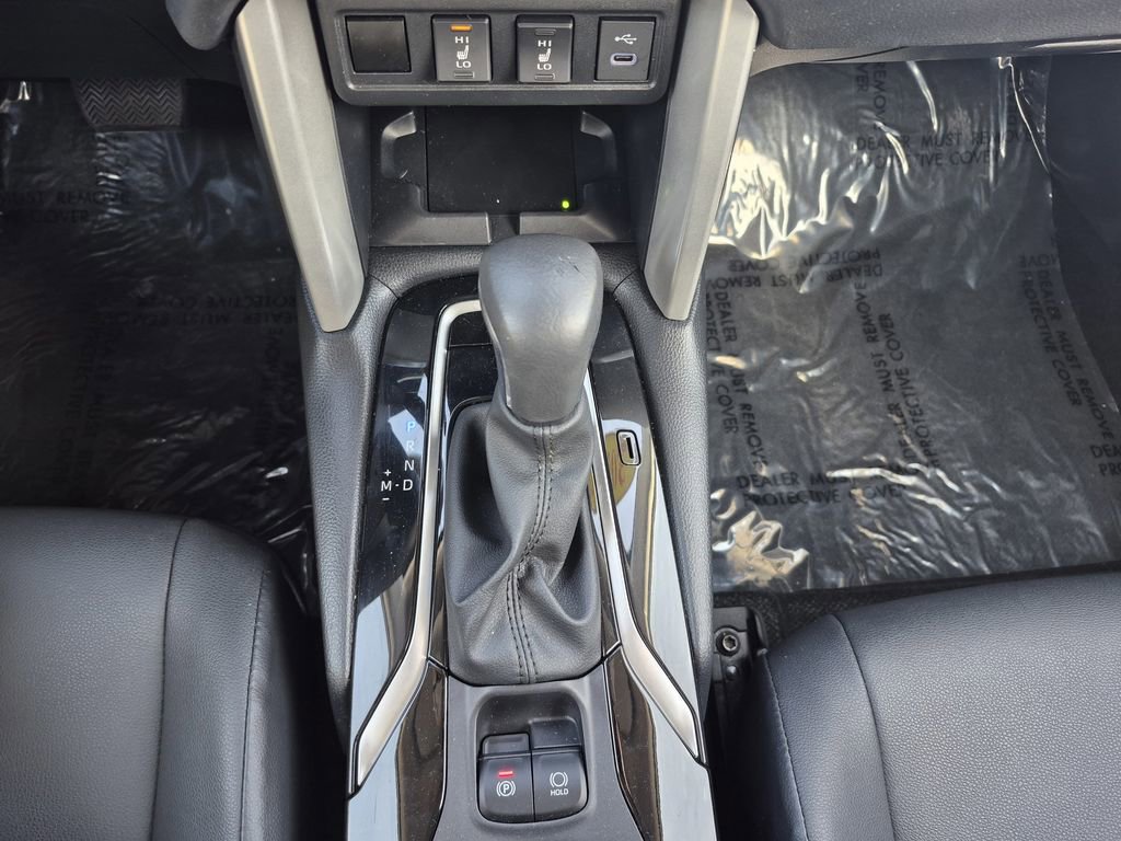 Used 2024 Toyota Corolla Cross XLE w/ Convenience Package image 10