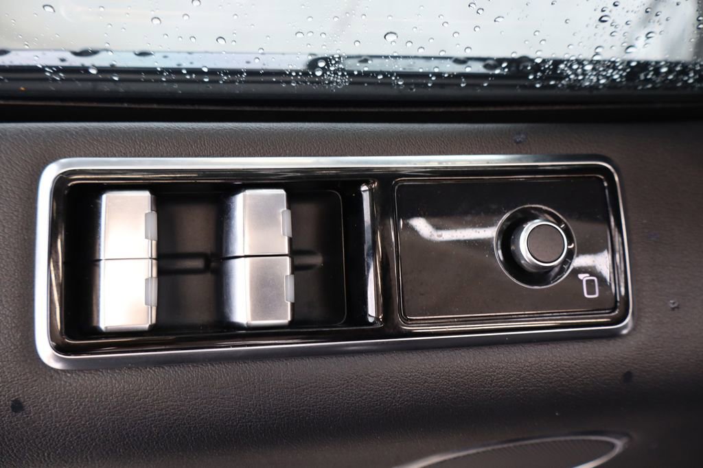 Used 2019 Land Rover Range Rover Sport HSE image 18