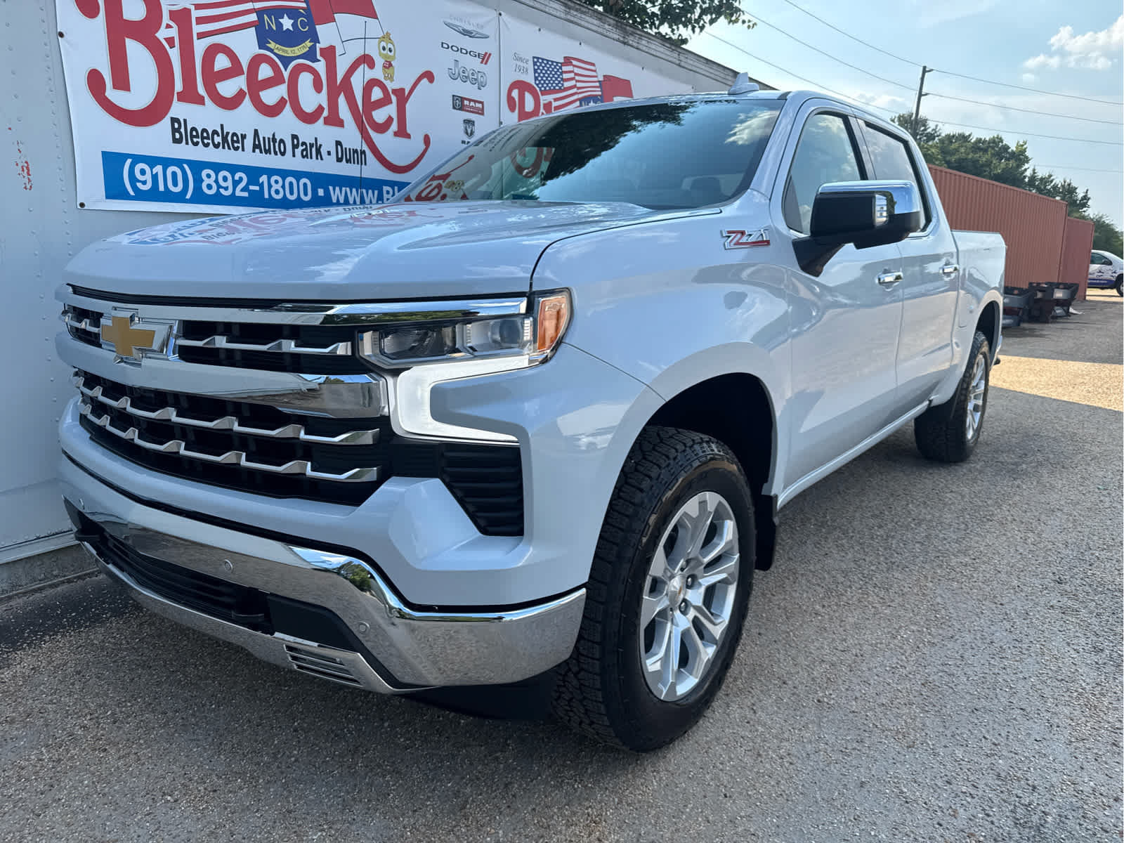 New 2026 Chevrolet Silverado 1500 LTZ w/ Technology Package AWD/4WD image 6